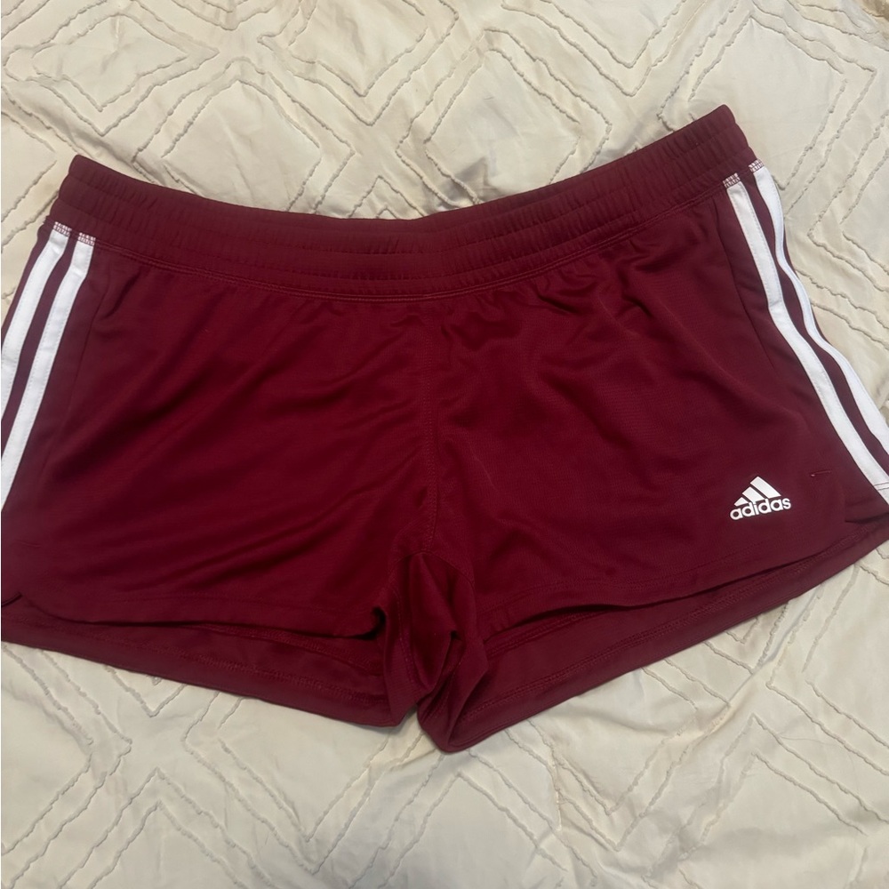 Adidas women’s shirts size Large